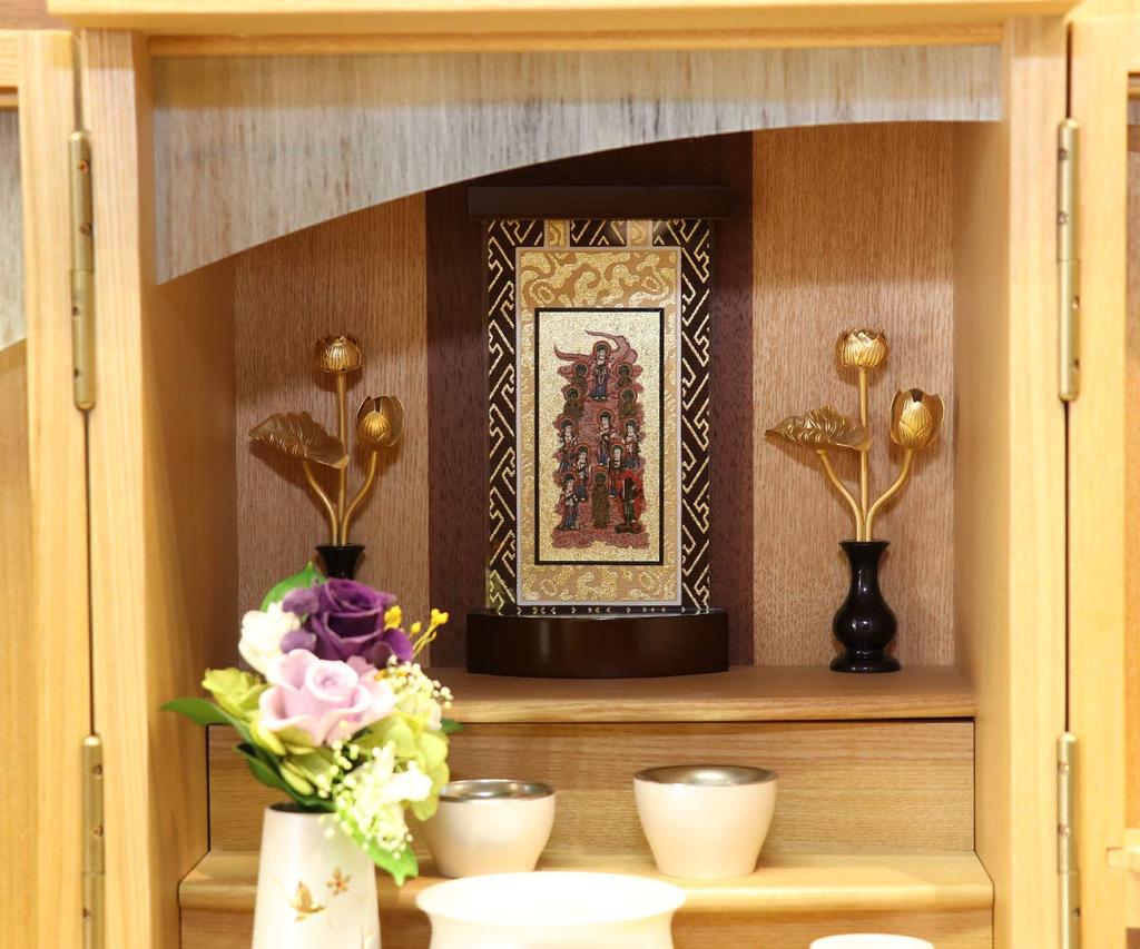 Tiara [Bean] Brown, Standing Hanging Scroll, Modern Stand, 17cm Tall, Principal Image, Thirteen Buddhas