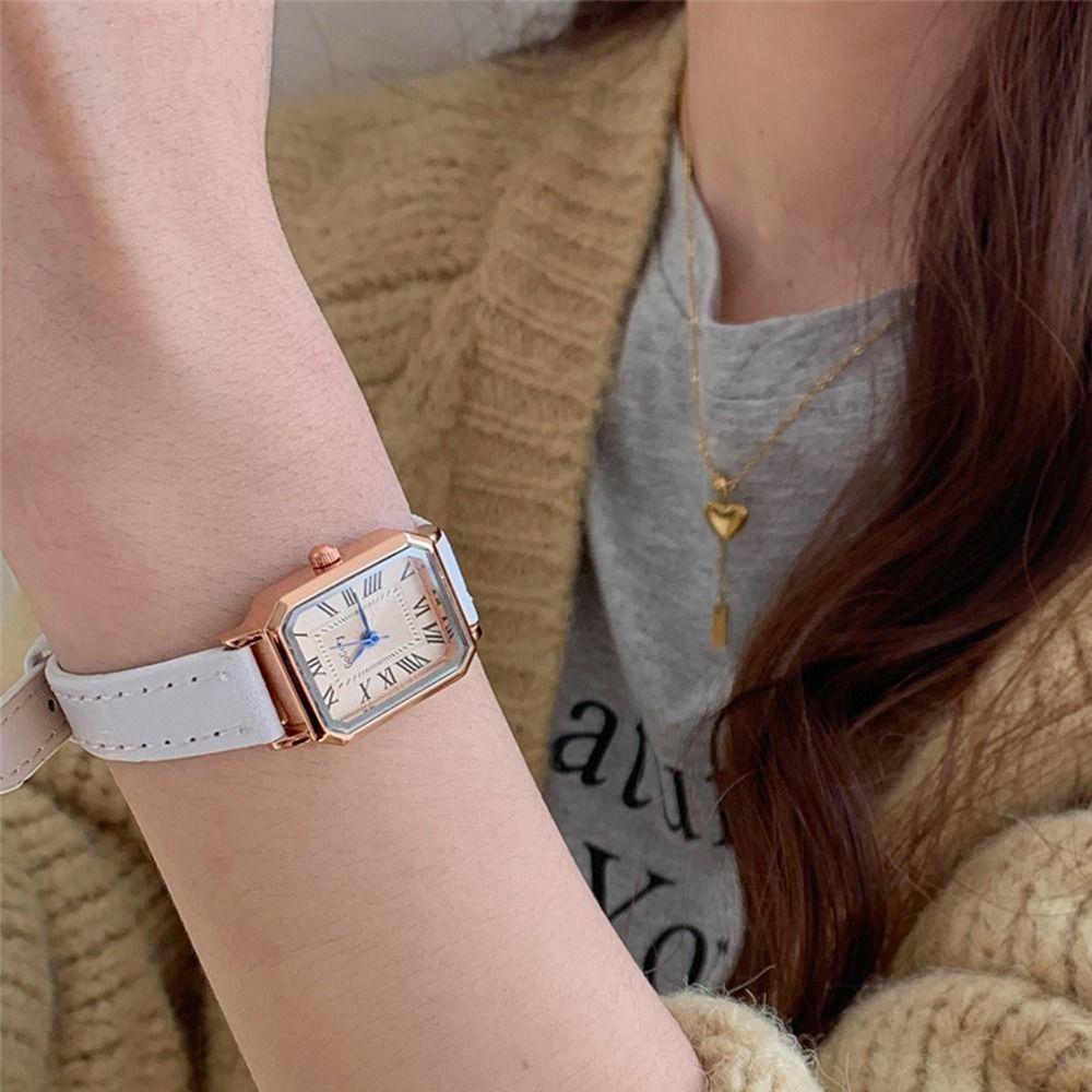 Elegant Women's Quartz Watch Portable Vintage Female Clock Women's Wrist Watch  Daily Use