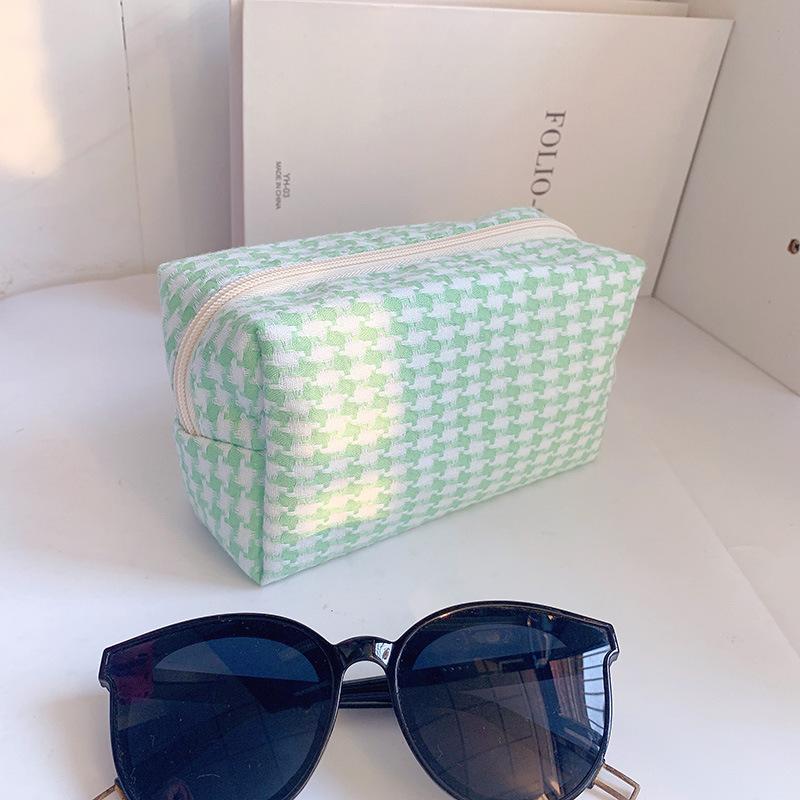 

Женский косметичка для женщин и девочек, пенал-органайзер, сумки, модный чехол для хранения губной помады ярких цветов