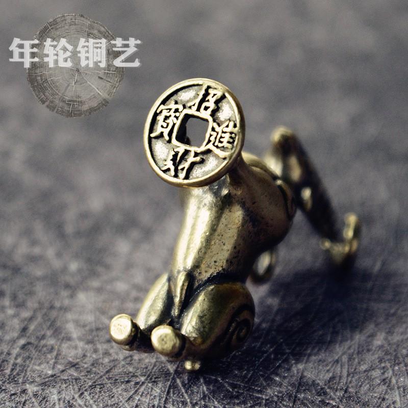 Solid Brass Lucky Goat Keychain With Coin-Stepping Design Ethnic Style Animal Charm Key Ring Accessory