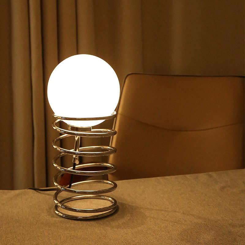 Modern Simplicity Bauhaus Spring Glass Table Lamp Nordic Study Bedroom Bedside Reading Desk Lamp Milky White Glass Led Lustre