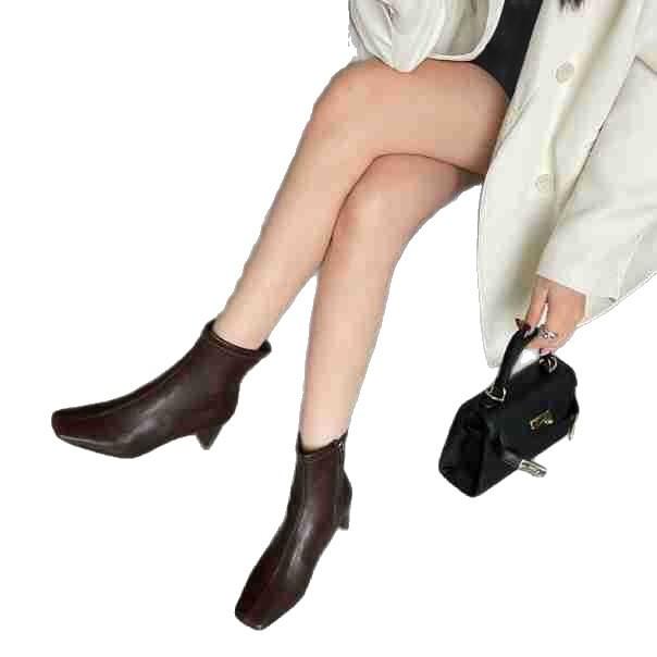 2025 nya dam vår och höst enkelstövlar nya fyrkantiga tå franska retro tjock klack korta stövlar dam högklackade tunna stövlar ankelstövlar