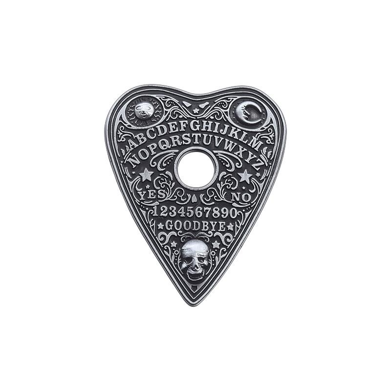 Personalized Retro Heart-Shaped Skull Badge with Embossed English Letters