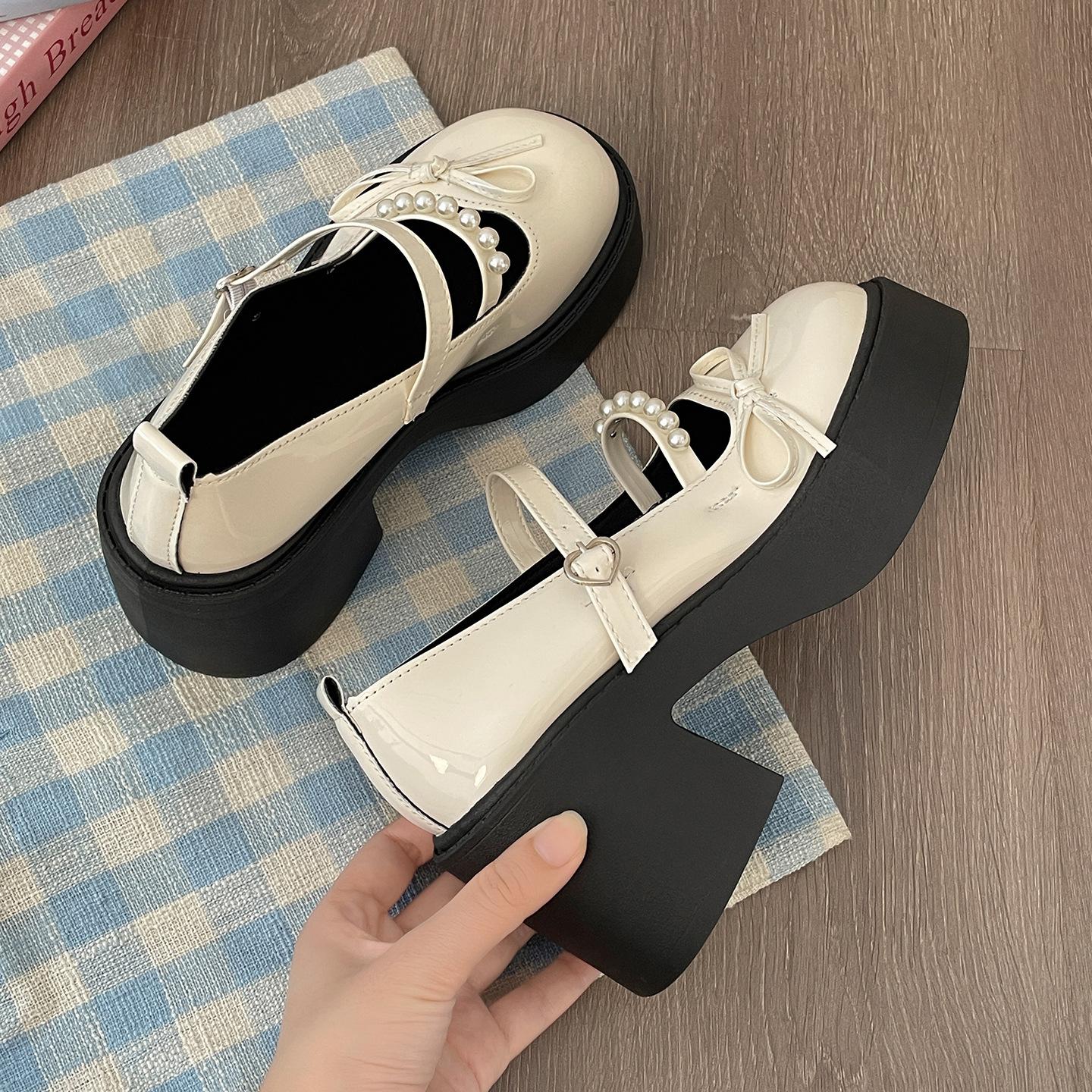 

White French small man thick-soled thick-heeled small leather shoes women s 2025 new summer skirt JK Mary Jane single shoes 40 бежевый