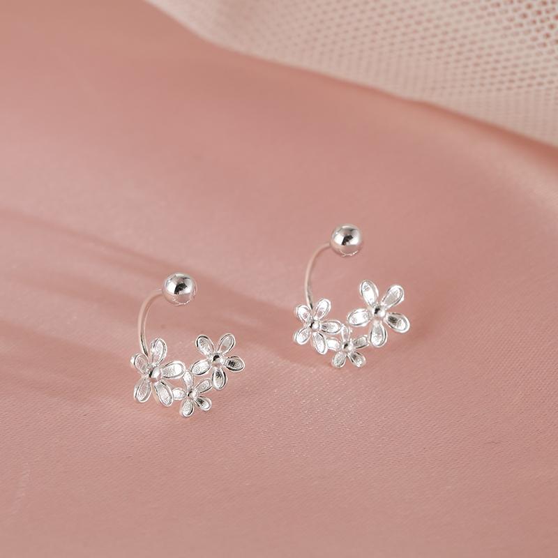 Screw Flower Ear Hooks Women Three Small Flower Earrings Fresh Sweet Versatile High-End Earrings