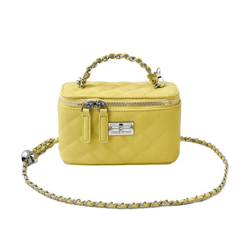 Large-capacity Bag 2026 Spring Simple Korean Versatile Single Shoulder Crossbody Diamond Chain Small Square Bag Korean Niche