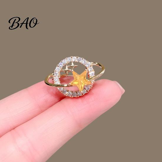 Sparkling Planet Pin Rhinestone Star Brooch Pin, Hollow Badge Decorative Women Jewelry, Clothing Accessory for Suits Coats Scarves Shawls Bags Cosmic