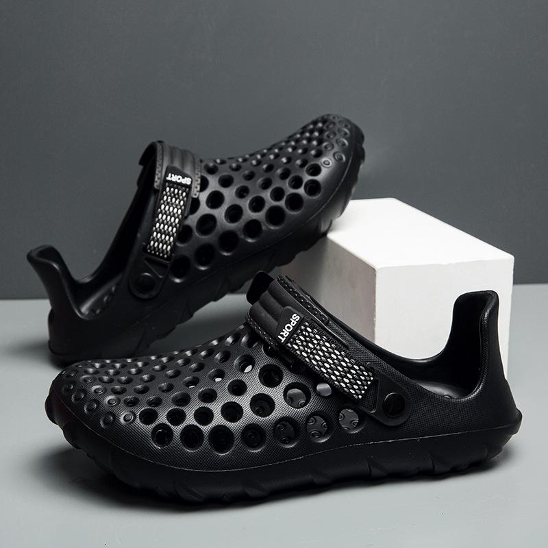 Fashion Summer Men Slippers EVA Clogs Sandals 2025 New Breathable Flat Outdoors Beach Shoes Home Leisure Sandals Fashion Summer Shoes