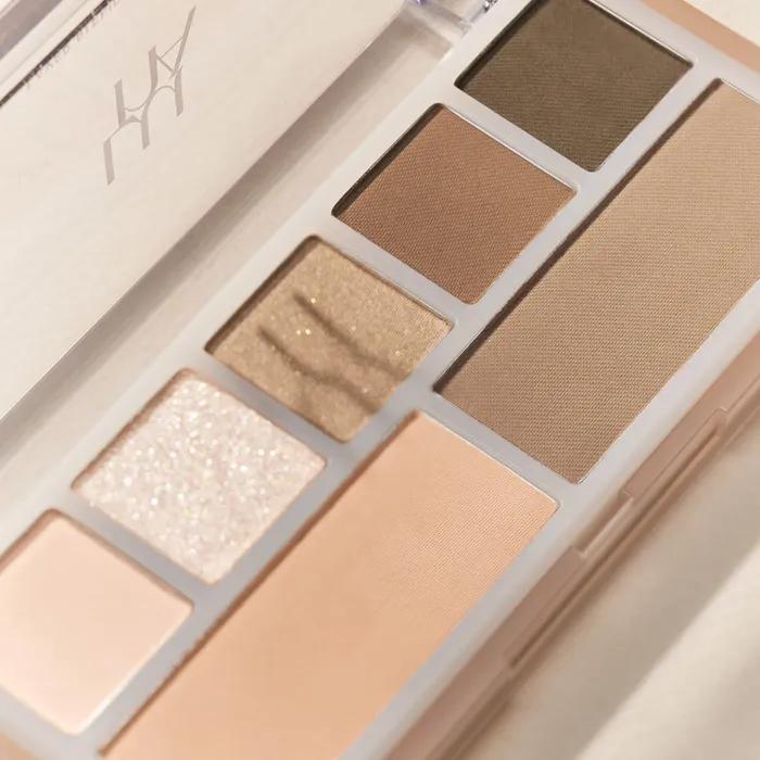 Palette d'ombres à paupières à mélange de couches
