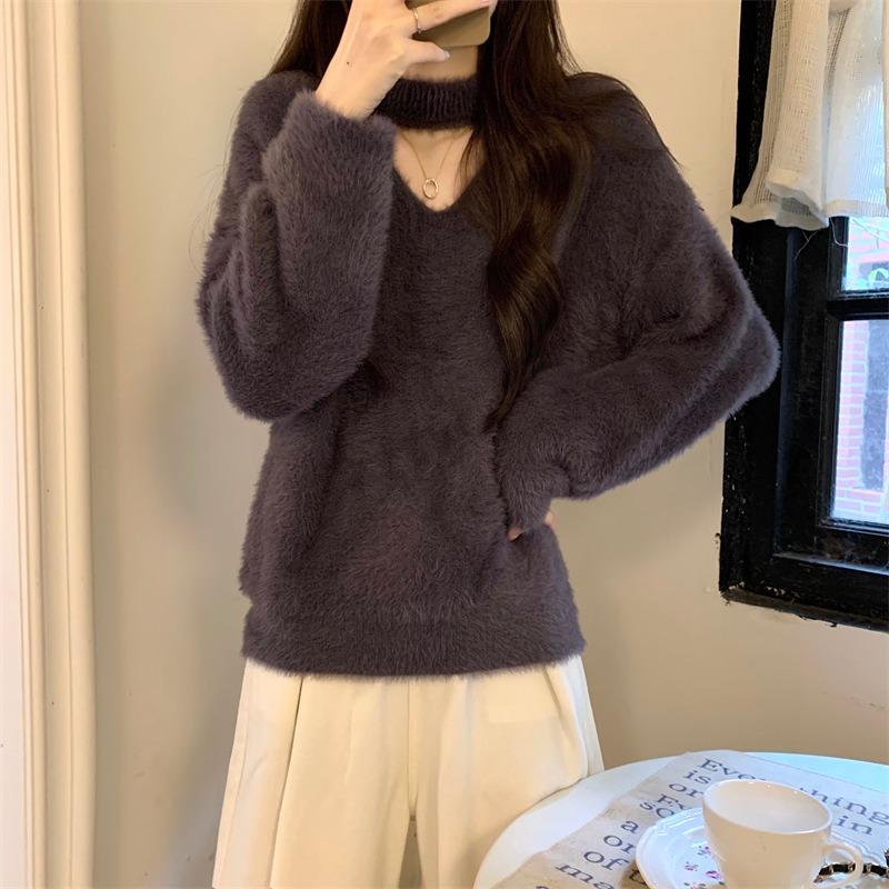 White Halterneck Mohair Sweater for Women in Autumn and Winter V-neck Knitted Bottoming Shirt Soft Waxy Mink Velvet High-end Top