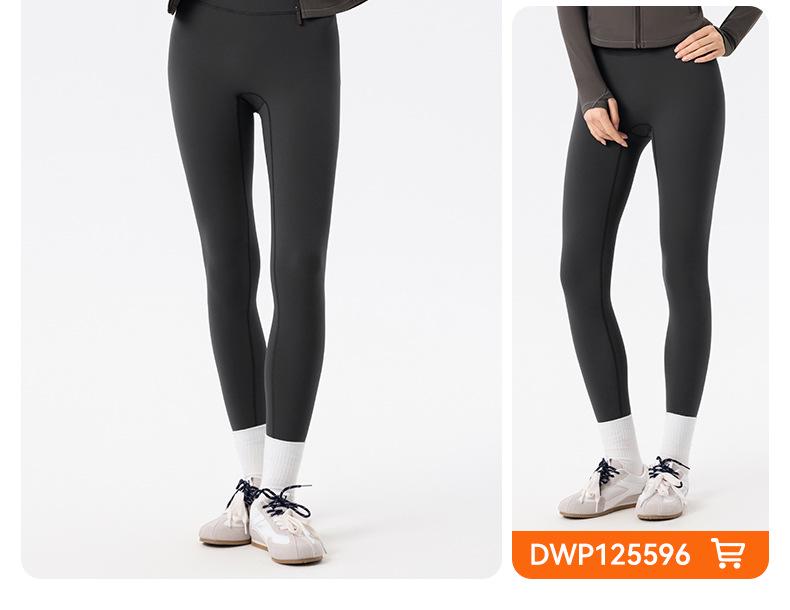 Fleece-Lined Women's Long Sleeve Yoga Jacket with Pockets - Slimming, Warm, and Ideal for Running