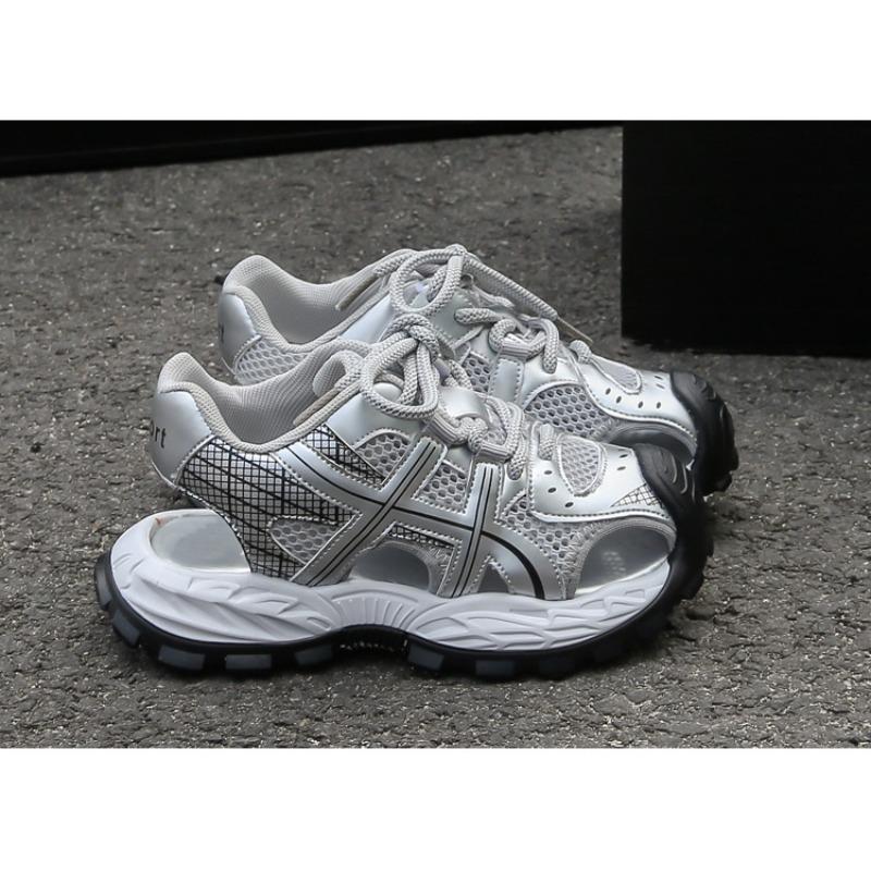 Nuovi Sandali Chiusi Estivi per Bambini - Scarpe Sportive Traspiranti in Rete Traforata per Ragazzi con Suola Morbida e Stile Chunky Dad Shoe