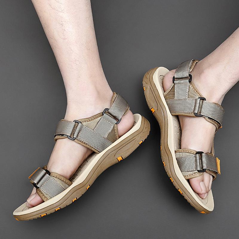 Fashion Casual Fashion Men Sandals Slip-On Mesh Fabric Soft Non-slip Beach Summer Sandals New All-match Flats Flip Flop Walking Shoes