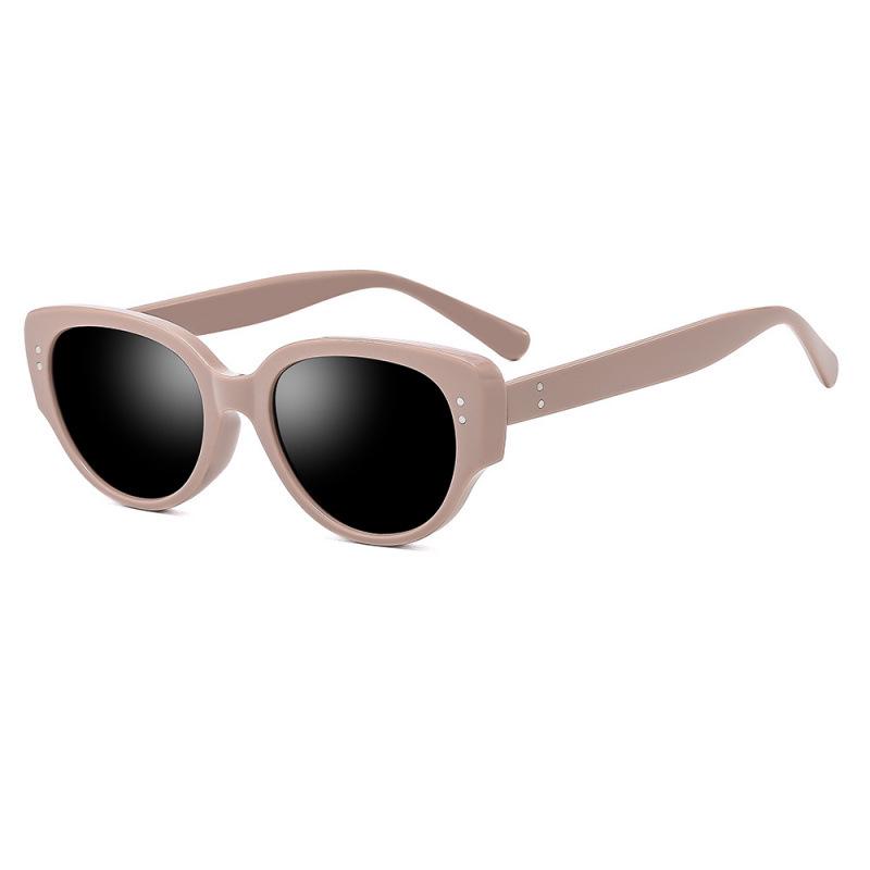 Trendy Retro Cat Eye Sunglasses: Stylish Small Frame, Unisex Cool Design, UV Protection