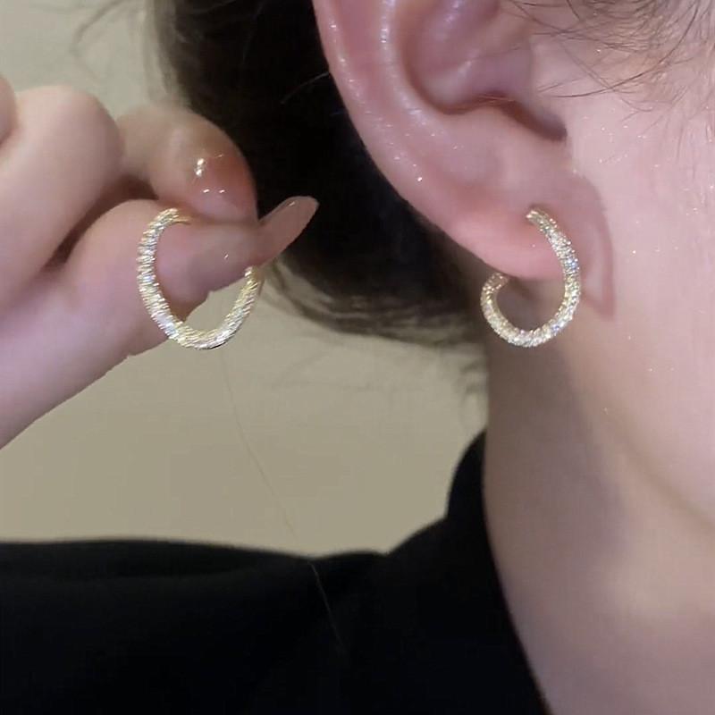 Vintage Metal Heart Stud Earring for Woman 2024 New Trendy Copper Color Geometric Twisted Wave Earring Party Zircon Accessories