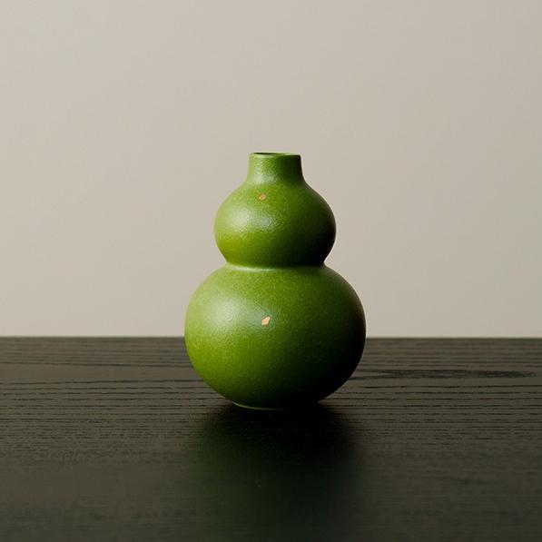 

2026 New Ceramic Gourd Vase Caramel Green Gold Splash Handmade Mini Flower Pot Creative Gift Desktop Home Decor зелений