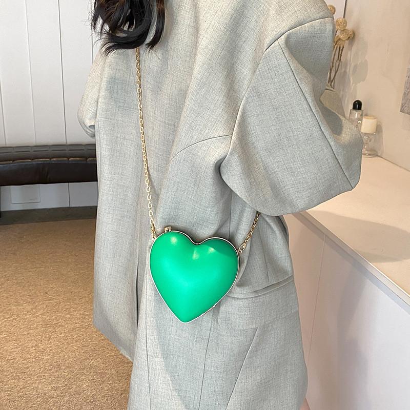 Chic Heart-shaped Crossbody Bag Trendy Street Style 2024 New Women's Fashion