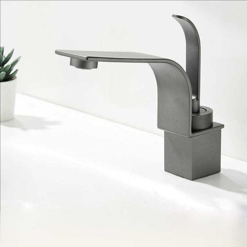 Baterii Lavabo Crom Baterii Moderne Aurii Montate pe Punte Baterii Mixere Baie Negru Baterie Lavabo Baie Baterii Cascadă Gri