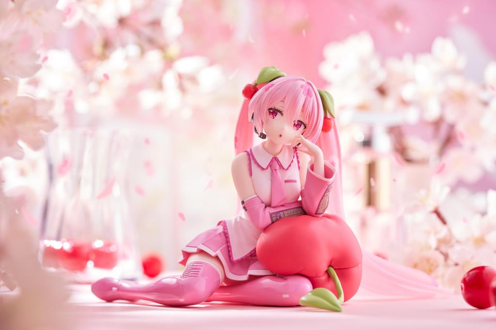 Taito Sakura Miku Cute Tabletop Figure Cushion (Cherry Ver.)