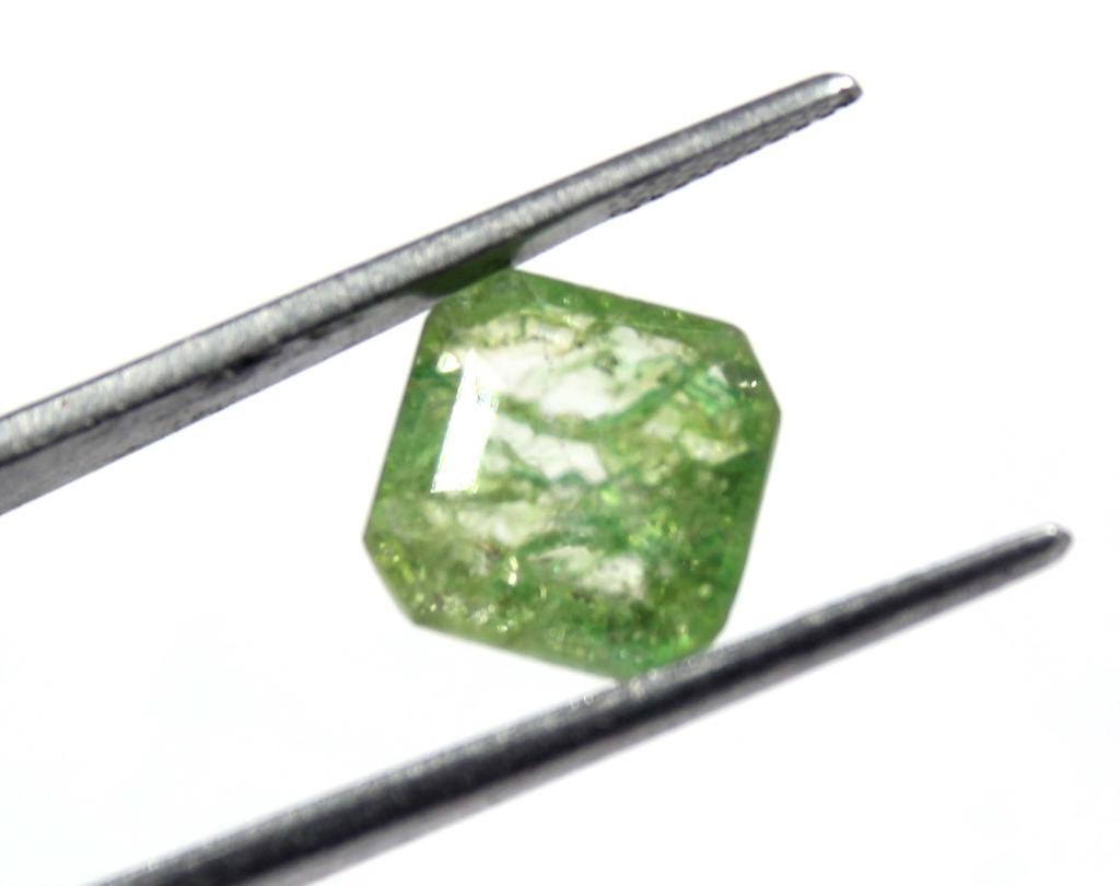 5.85 Carat Excellence Quality Emerald Shape Green Emerald Colombia Certified Gemstone SN63