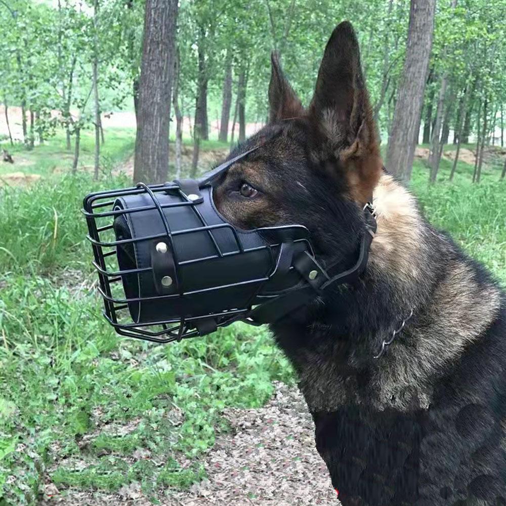 Dog Muzzle Medium and large dogs can adjust the mouth cage anti-bite and anti-barking non-toxic and breathable and do not fall