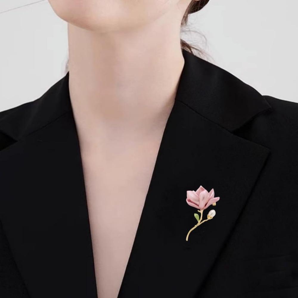 Alloy Magnolia Flower Brooch Jewelry Gifts Elegant Fashion Pin Flowers Badge Clothing Bags Accessories Sweater Brooch