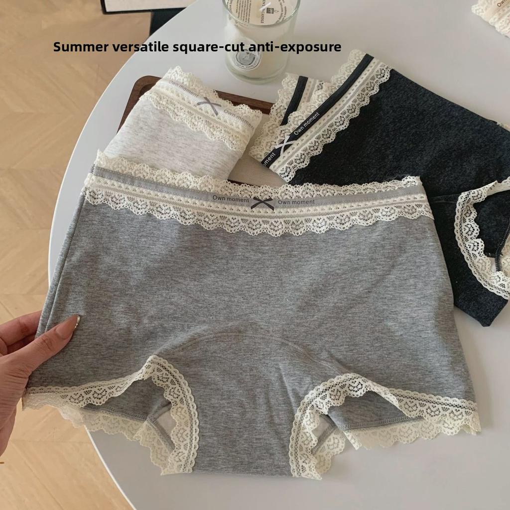 Ladies Spring and Autumn Vintage Lace Edge Cotton Skin Friendly Hip Breathable Mid Waist Flat Angle Briefs