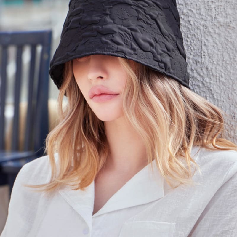 

VARZAR Embo Панама-ведро с длинным лейблом Черная FREE