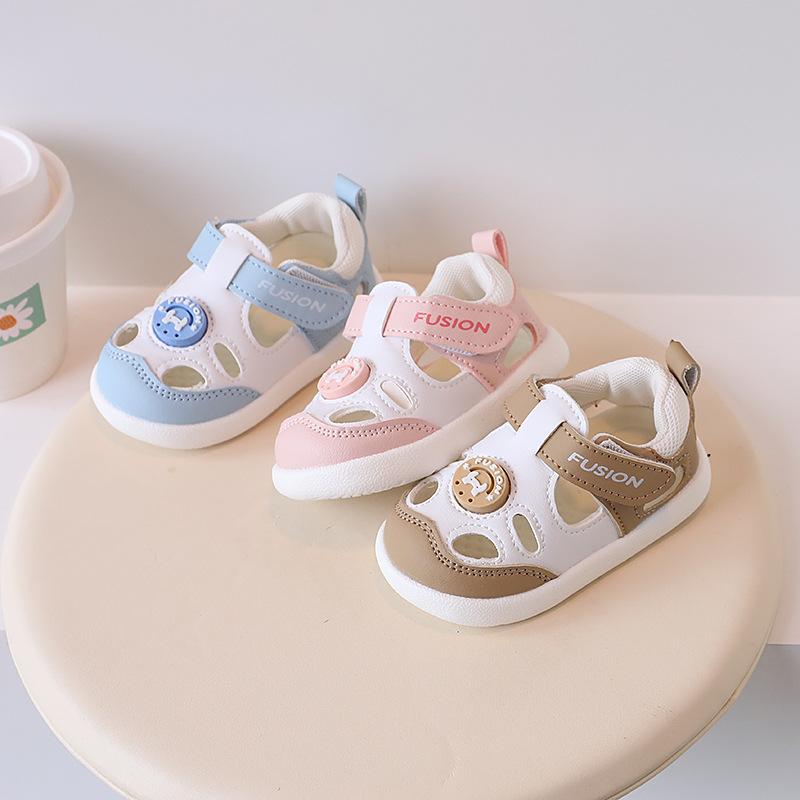 New soft-soled baby sandals functional shoes1-3Non-slip closed-toe breathable leather toddler shoes for boys and girls