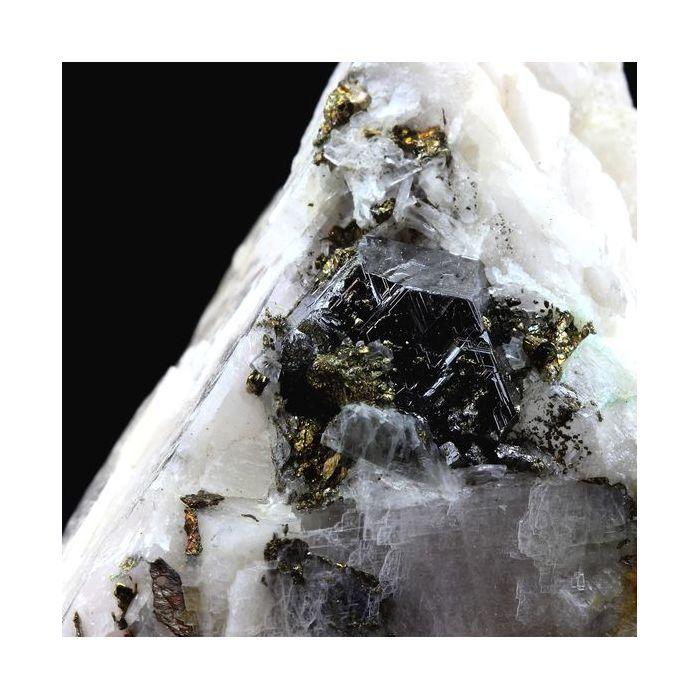 Pierres et Minéraux. Carrollite. 1362.0 ct. Kamoya South II Mine, Haut-Katanga, Congo.