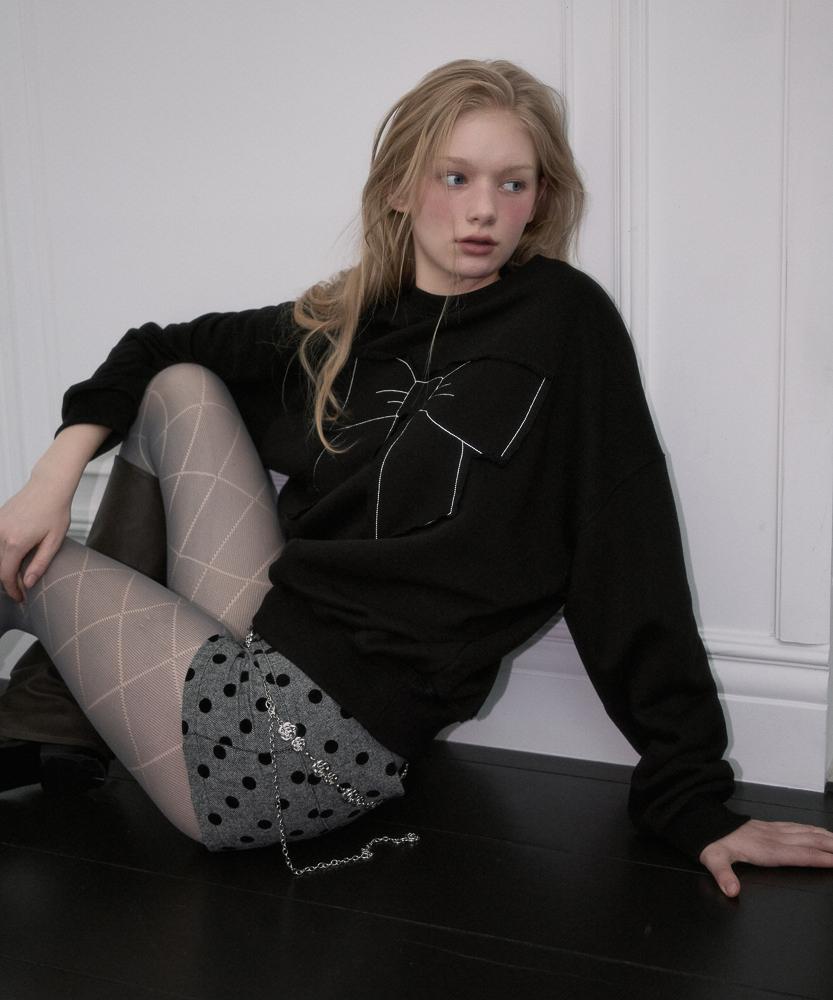 ROSEFRANTZ Patch Ribbon Sweatshirt [Black]