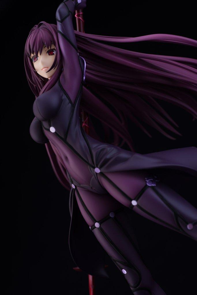 Objednejte si hotovou figurku Fate/Grand Lancer/Scathach v měřítku 1/7, lakovanou v PVC.