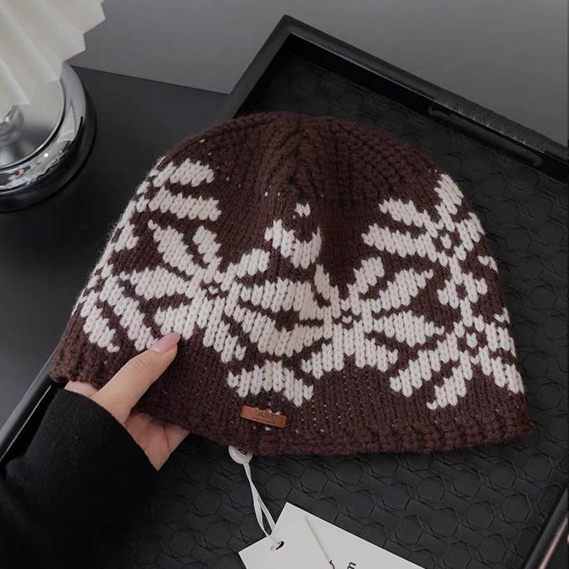 Wool Vintage Knit Beanie With Hand Embroidered Design For Winter Casual Wear