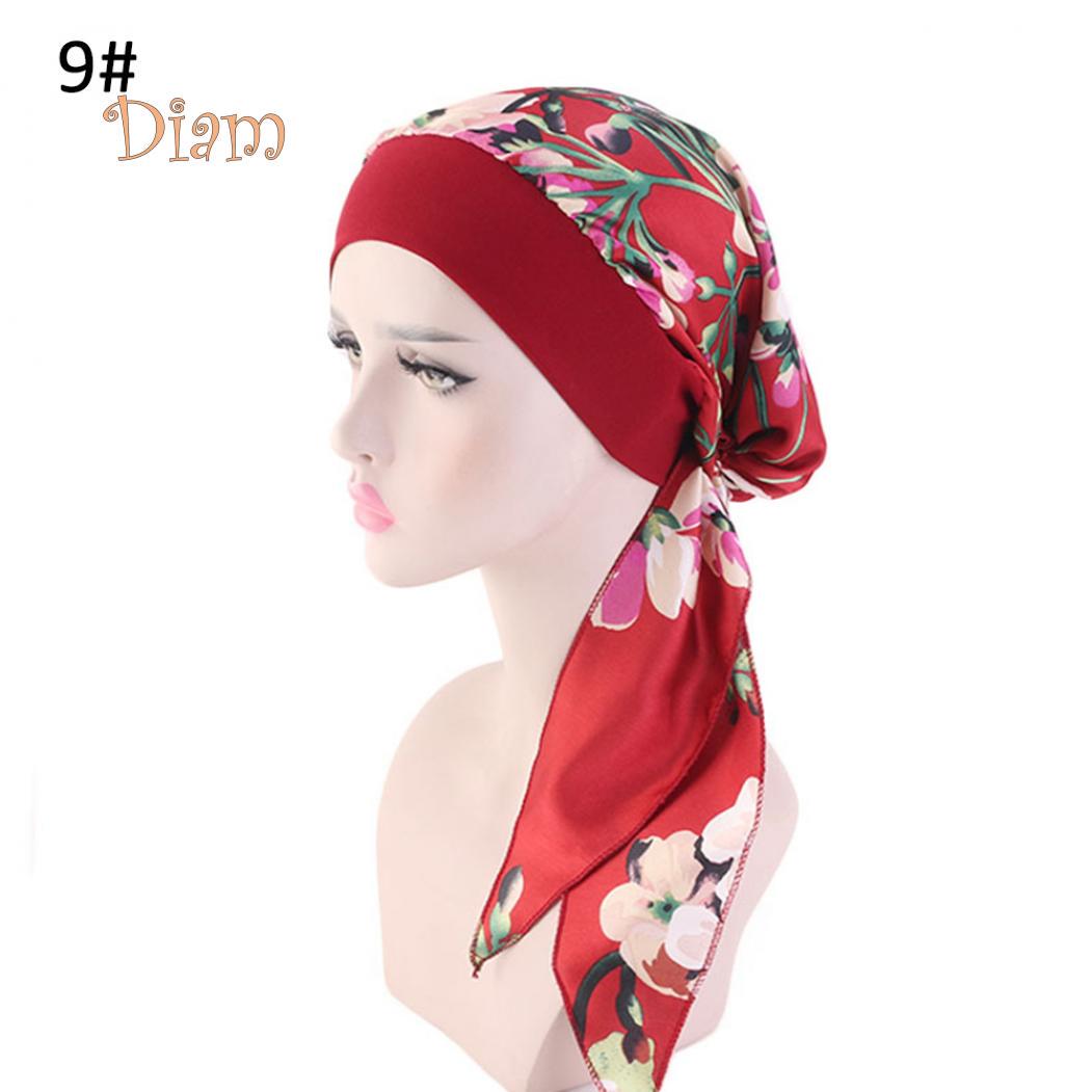 

Женский платок с принтом