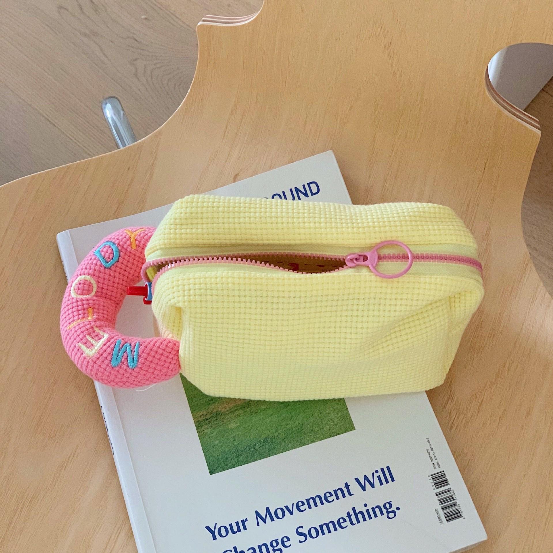 

2024 Candy Waffle Cosmetic Bag - Portable Handbag for Girls