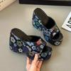 Fashion Slippers Women Summer On A Wedge Luxury Slides Shoes Flower Platform Pantofle Designer 2025 Floral Bling Fashion Shoes Woman's S