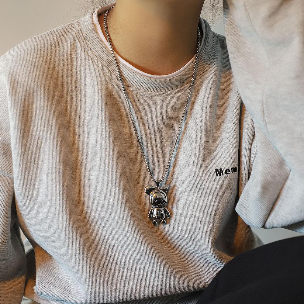 Titanstahl Niedliche Bewegliche Puppe Roboter Anhänger Halskette Für Männer Und Frauen Hip Hop Unisex Cool Jungen Pulloverkette Schmuck