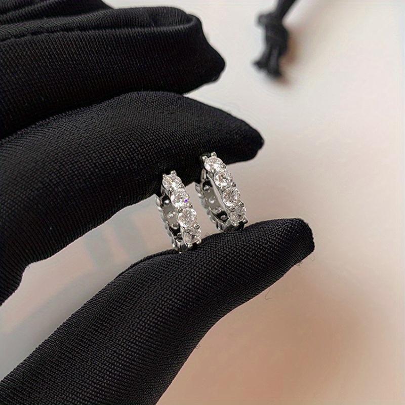 

1 Pair of Exquisite Earrings Set with Synthetic Zircon Sparkling Jewelry, Stylish Earrings серебряный