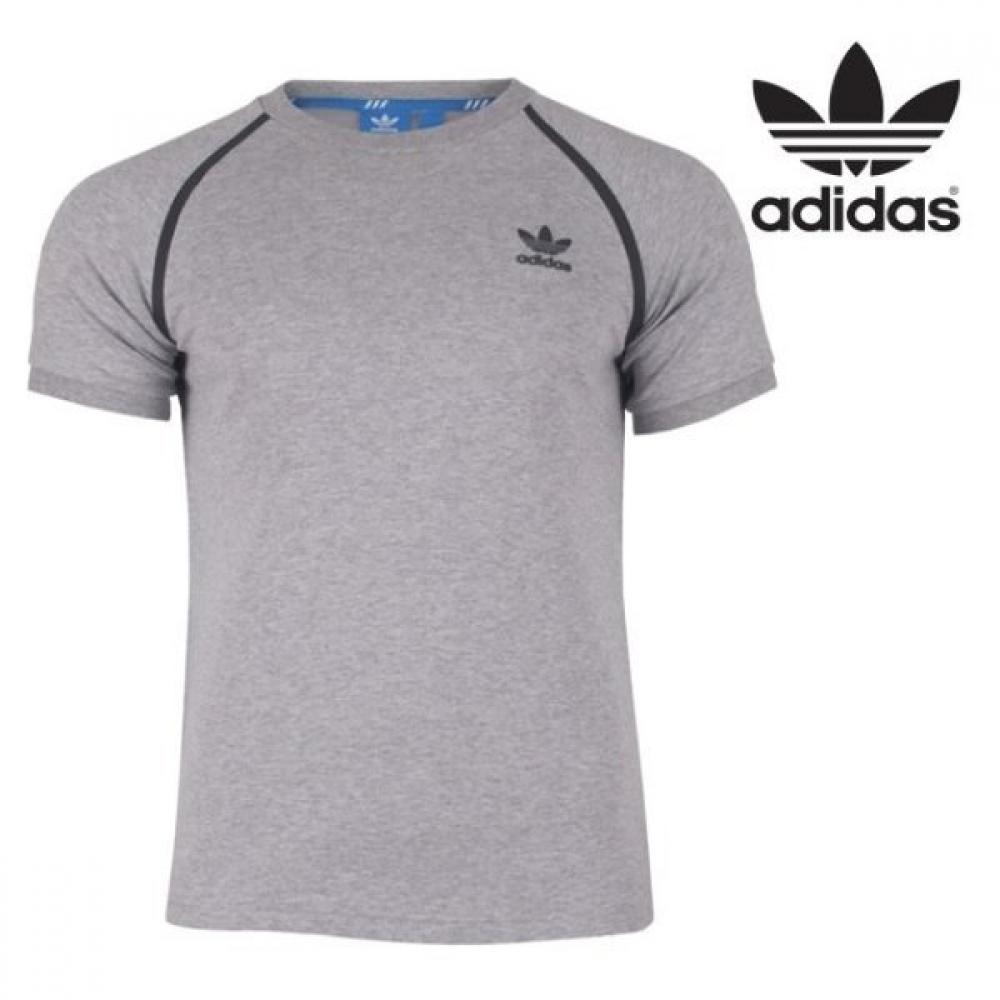 

Adidas Original Men s SPORT LUXE Short Sleeve T Shirt AY8086