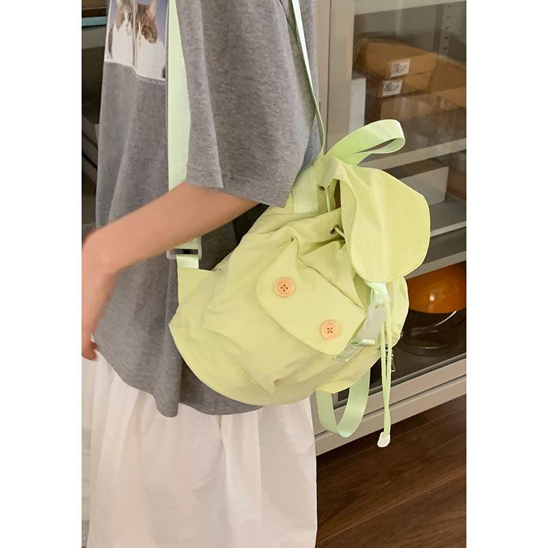 

Повседневный студенческий школьный рюкзак женский 2025 новый простой нейлоновый рюкзак большой вместимости дорожный рюкзак зелёный