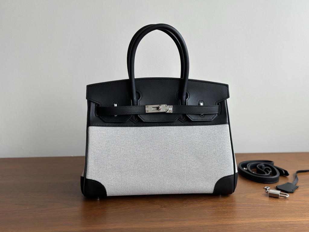 Cartier 30 Titan Swift Lederbesatz Color-Blocking Reißverschluss Ein-Fach Tragetasche High-End Handheld Damentasche