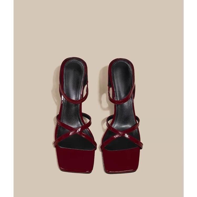 

Open-toed slippers with cool slippers for women s summer wear versatile New Year s red square-heeled high-heeled sandals 39 червоний