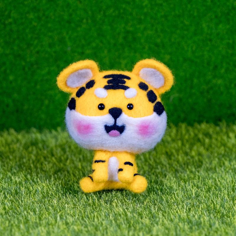 Xianci Year of the Horse Zodiac Wool Felt Needle Felting DIY Photo Frame Gift Set