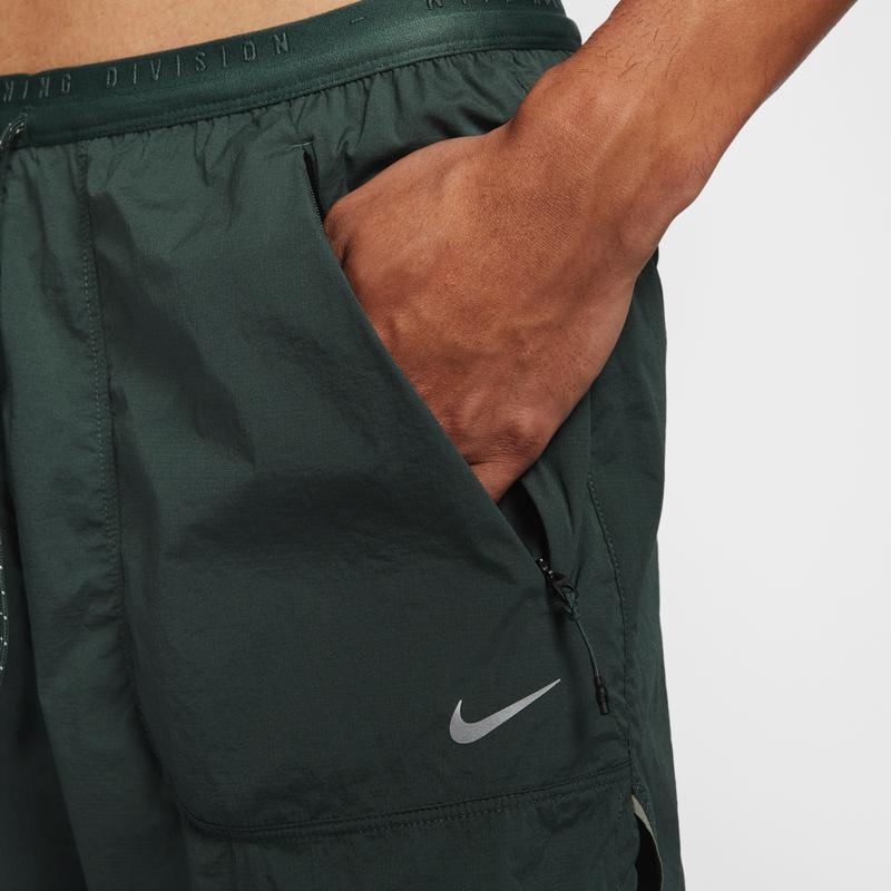 Nike Running Division Lightweight Comfortable Lace-Up Three-Quarter Sports Shorts Men Shorts Green Black HM9061338