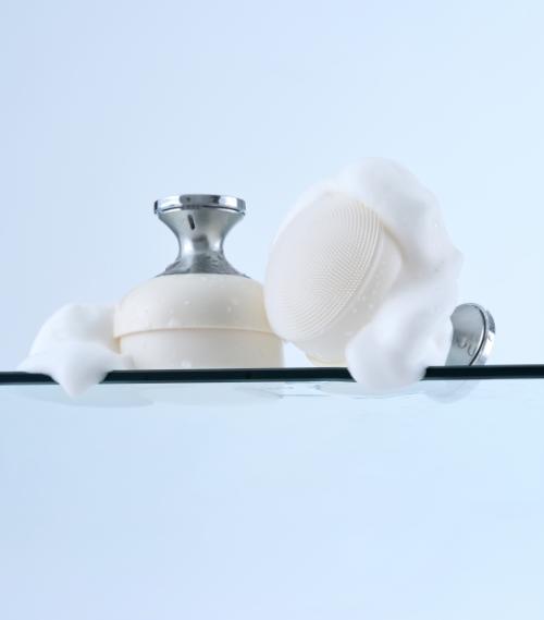 Sebum Thief Air Cushion Cleansing Brush Expert Silver