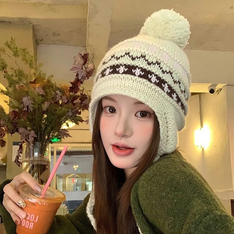 Autumn and Winter Hat Women's Fashion Knitted Wool Hat Hairball Ear Protection Warm Hat