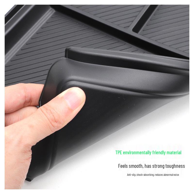 Leapmotor C10 Lower Center Console Storage Box Organizer & Interior Decoration