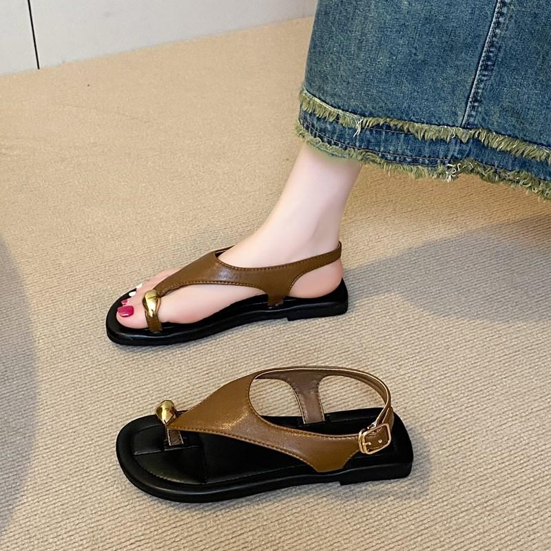 CRLAYDK Sandals for Women Flat Strap Beach Ring Toe Flip Flops Fashion Soft Leather Walking Slippers Summer Casual Slides
