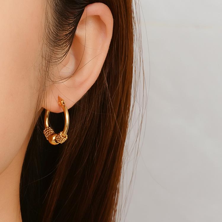 Fried Dough Twists Clip Transfer Bead Earrings, Fashionable And Versatile, Small Number Of Women'S Ear Jewelry