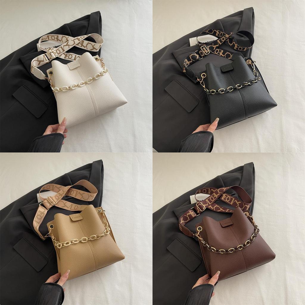 Pu Leather Small Bucket Bag For Women With Chain Details For Daily Use